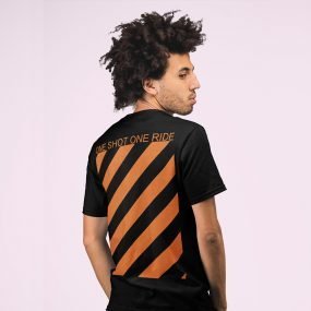 Man Urban Stripes Back Black T-shirt